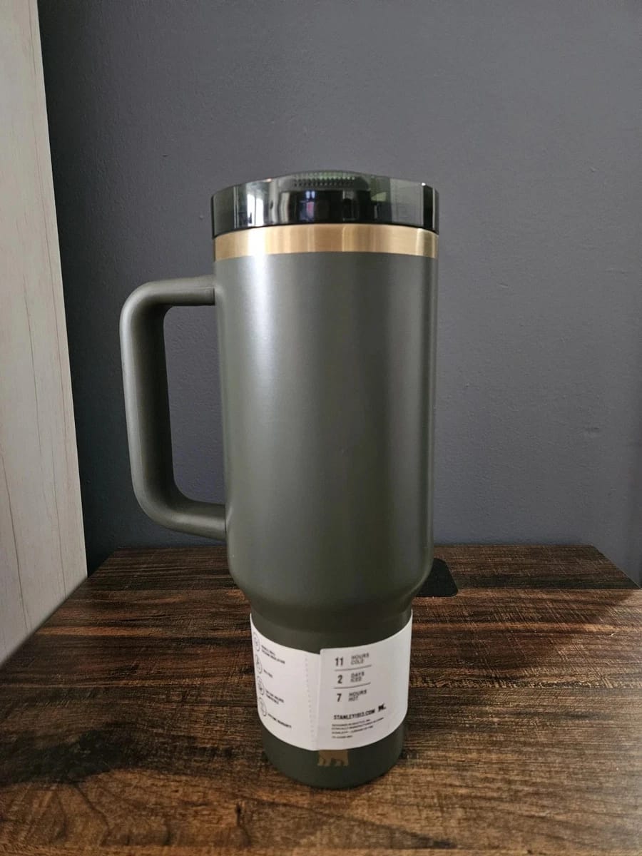 Stanley Quencher H2.0 FlowState Tumbler 40 oz / 1.18 L